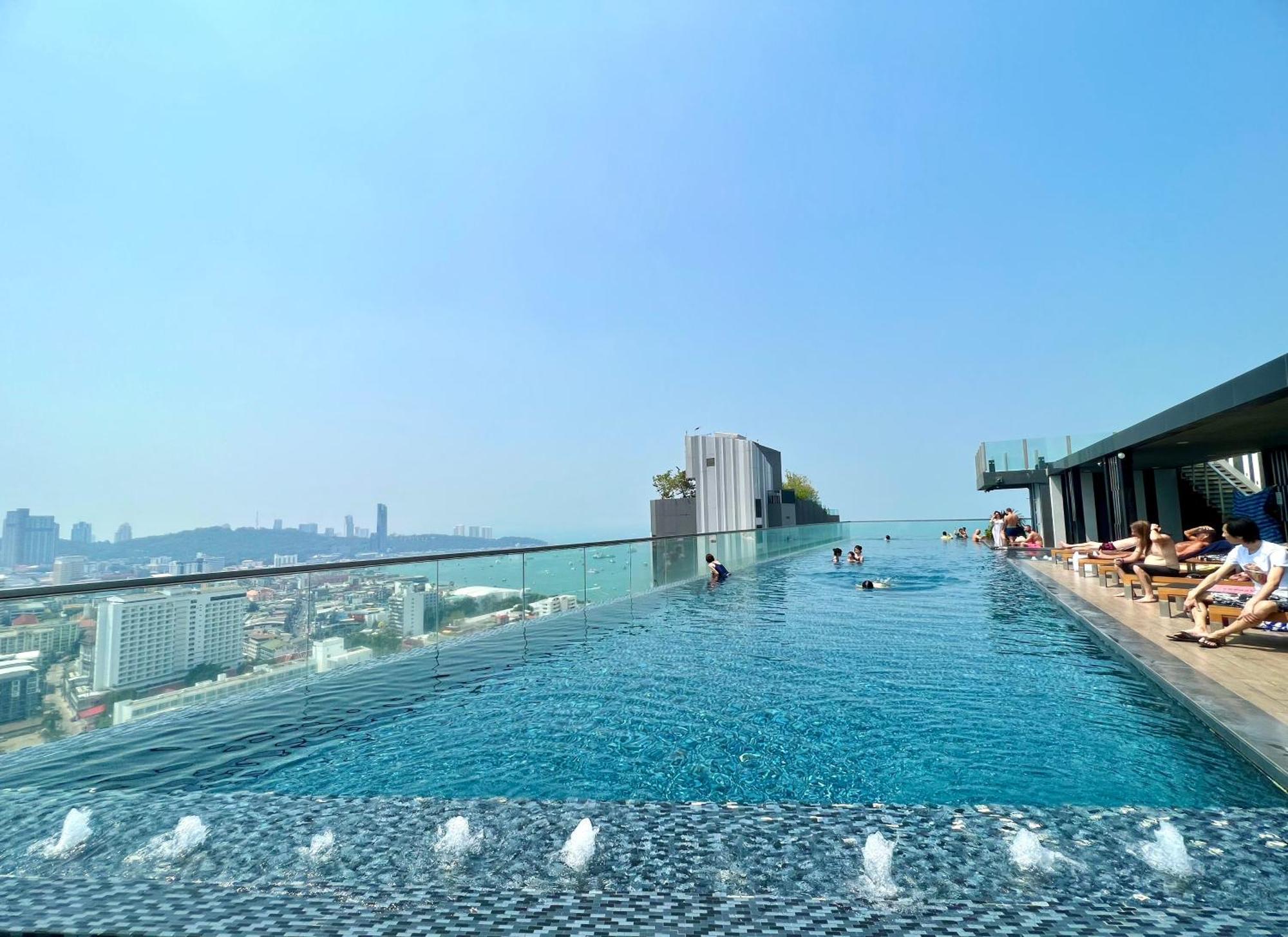 Sea View Pattaya Beach @The Base Central Pattaya Exterior foto